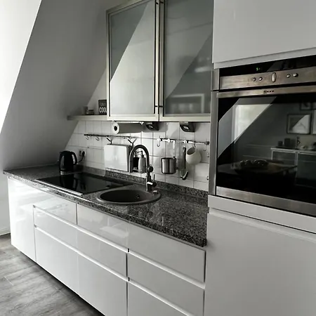 Apartmán Moderne Galeriewohnung Mit Balkon Und Stellplatz Am Wenigemarkt Erfurt