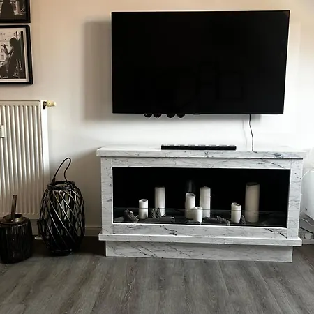 Moderne Galeriewohnung Mit Balkon Und Stellplatz Am Wenigemarkt Apartmán