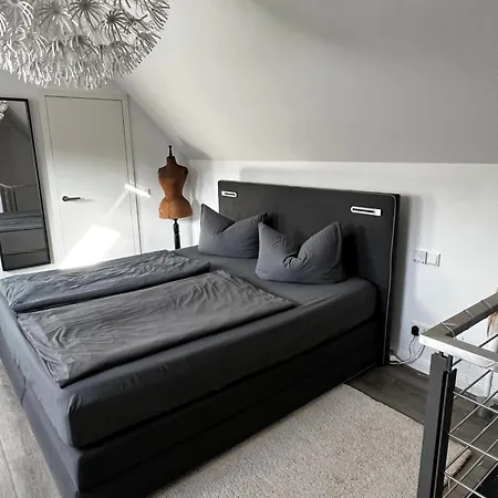 Apartmán Moderne Galeriewohnung Mit Balkon Und Stellplatz Am Wenigemarkt *