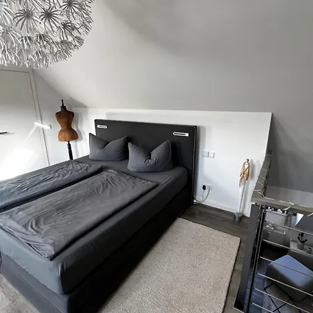Moderne Galeriewohnung Mit Balkon Und Stellplatz Am Wenigemarkt Apartmán