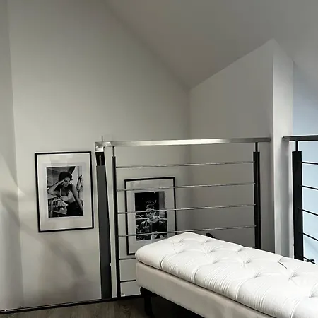 Moderne Galeriewohnung Mit Balkon Und Stellplatz Am Wenigemarkt Apartmán *