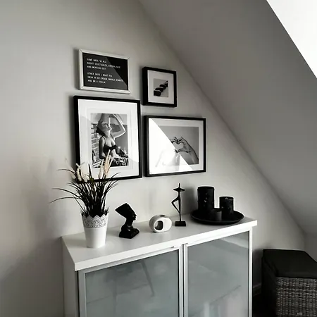 Apartmán Moderne Galeriewohnung Mit Balkon Und Stellplatz Am Wenigemarkt Erfurt