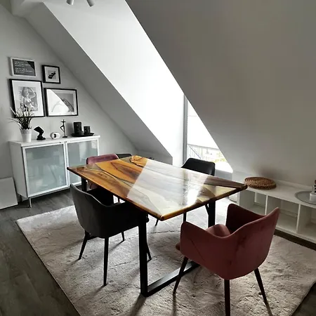 Apartmán Moderne Galeriewohnung Mit Balkon Und Stellplatz Am Wenigemarkt